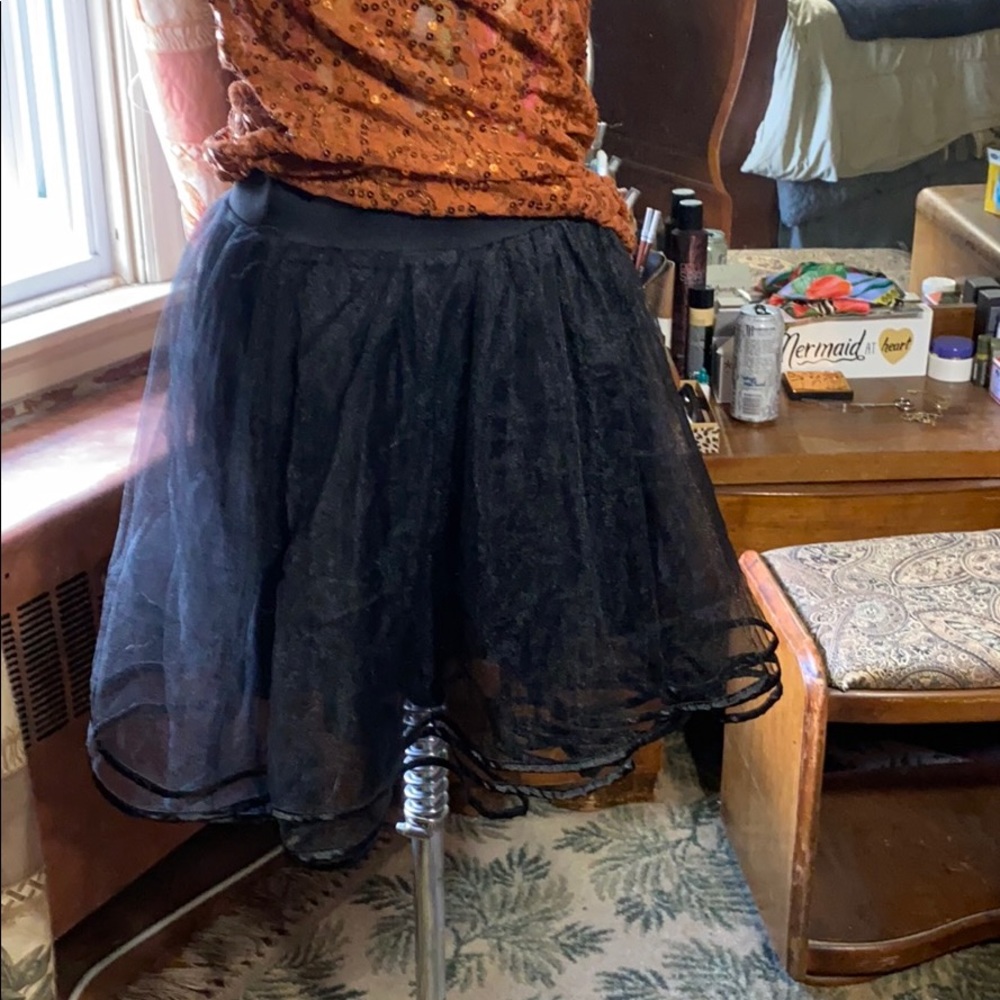 Windsor taffeta skirt size small